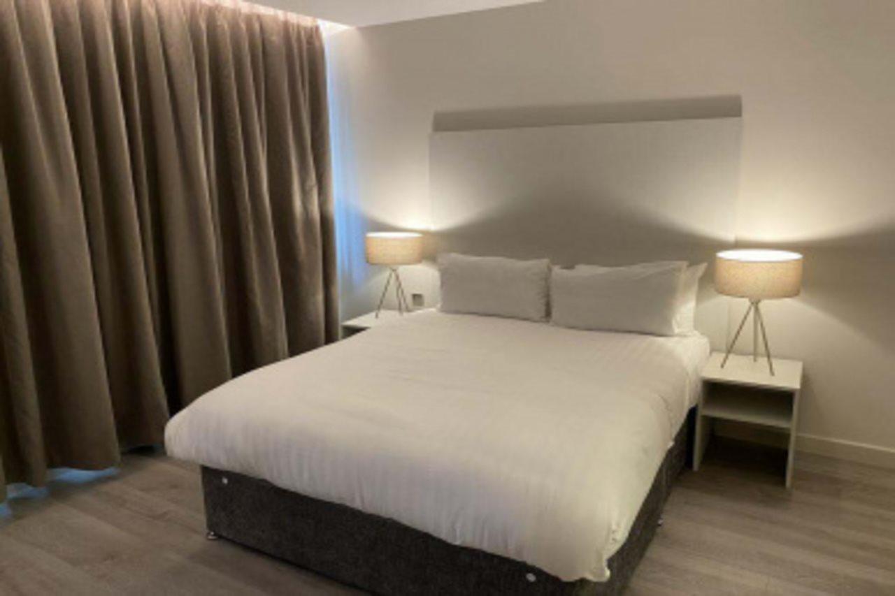 Axiom Park Hotel London Exteriör bild